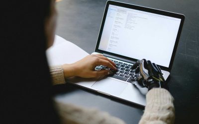 How Artificial Intelligence is Redefining Communication: The Evolved Role of the Professional